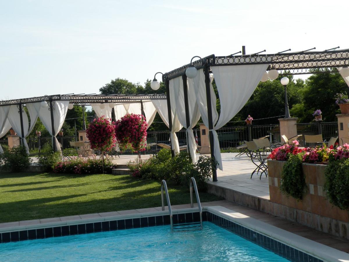 Agriturismo Corte Bebbi Bibbiano  Екстериор снимка
