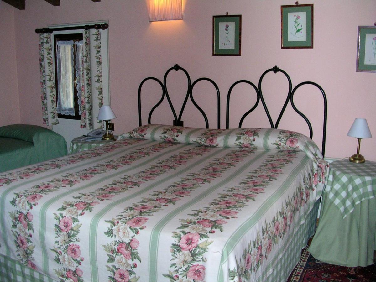 Agriturismo Corte Bebbi Bibbiano  Екстериор снимка