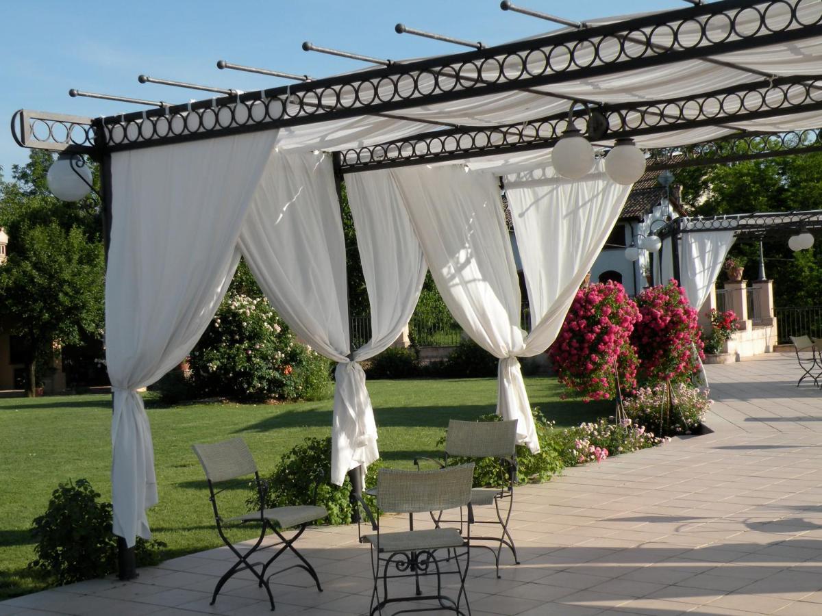 Agriturismo Corte Bebbi Bibbiano  Екстериор снимка